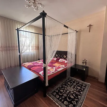 Zentrale *